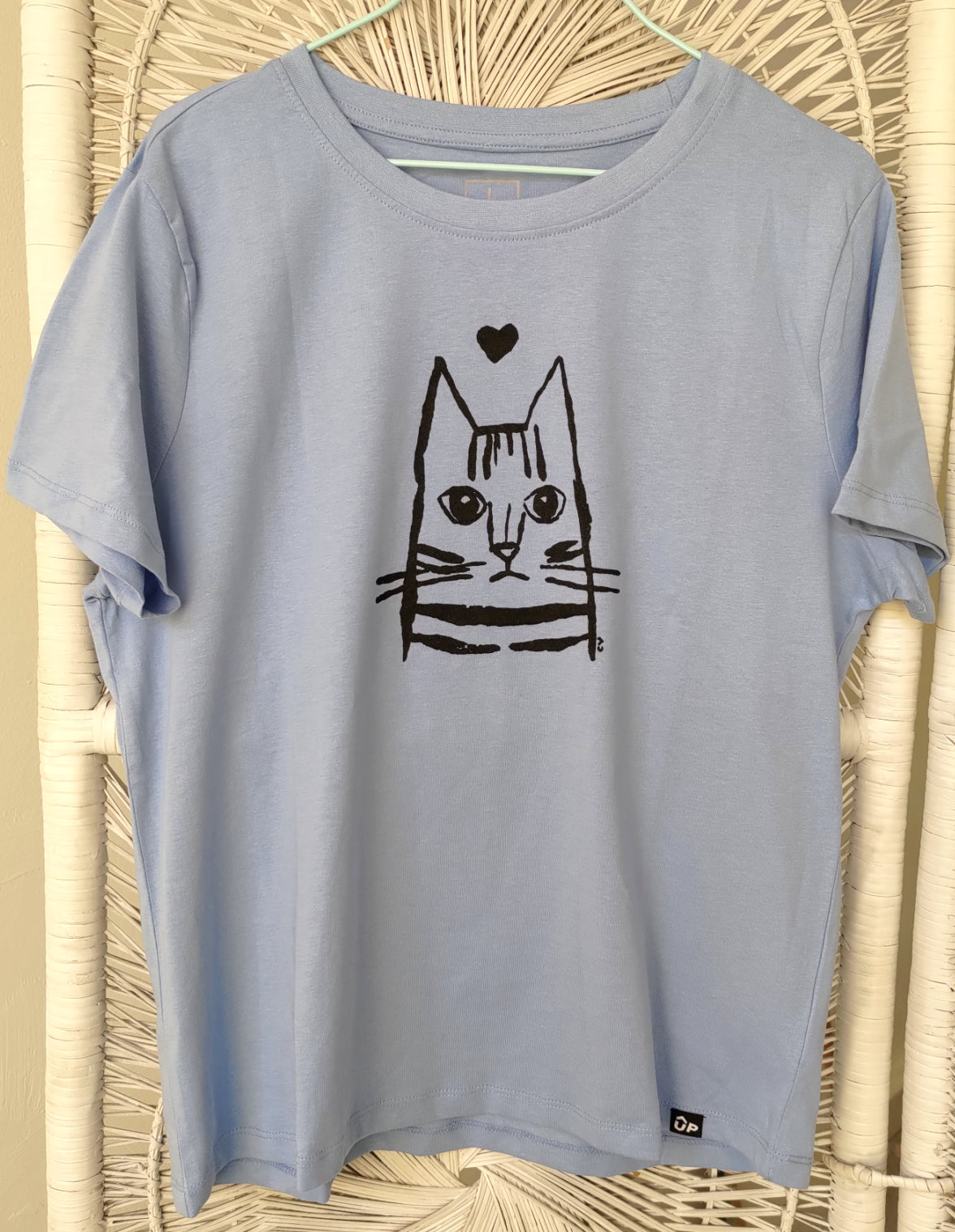 Tabby kitty atigrado cat gato t-shirt Carla Ventresca handmade