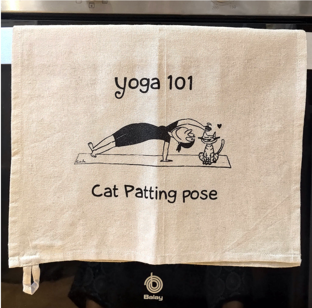 Yoga cat patting pose Carla Ventresca Studio Carla Art